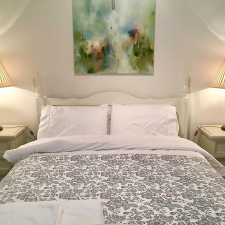 Beautiful 1Br Apartment In Historic St Aubin House エクステリア 写真