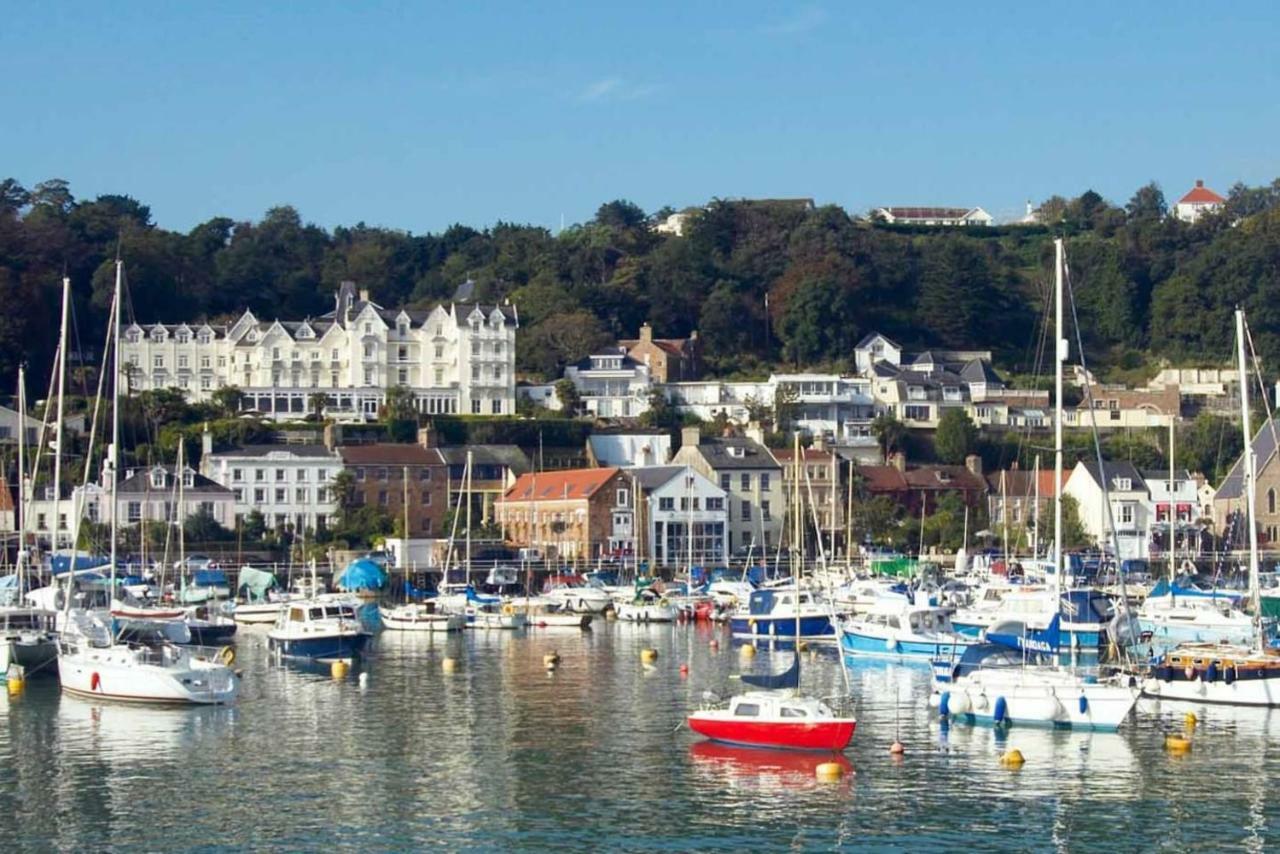 Beautiful 1Br Apartment In Historic St Aubin House エクステリア 写真