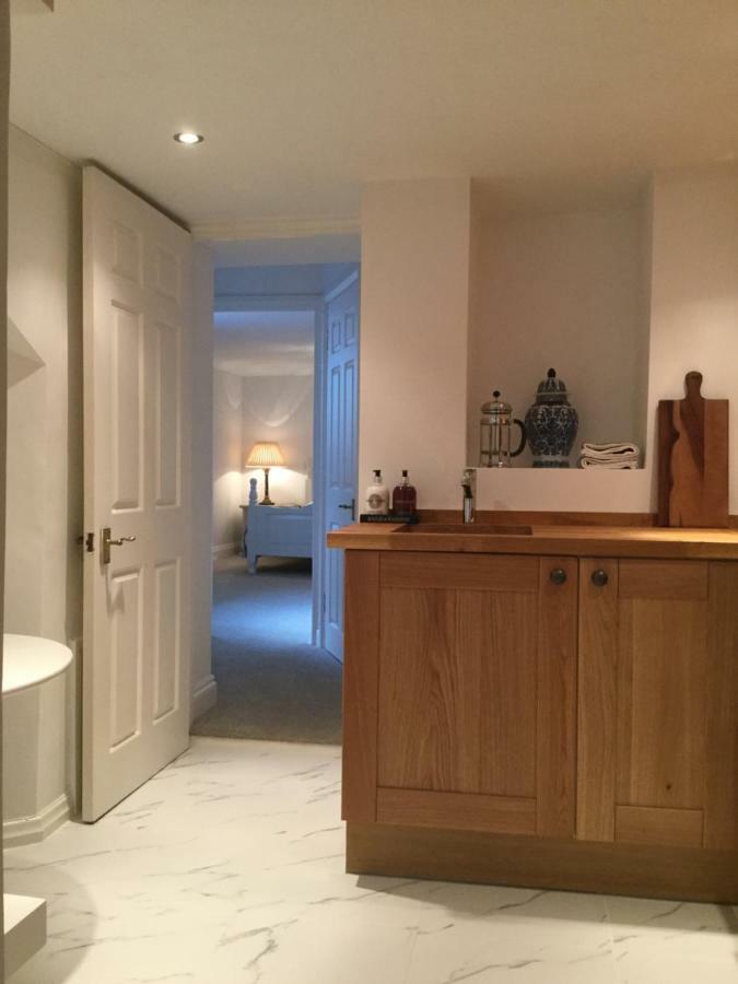 Beautiful 1Br Apartment In Historic St Aubin House エクステリア 写真