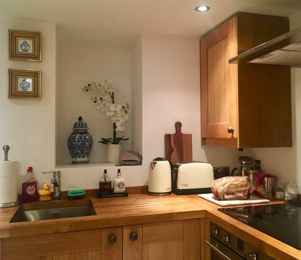 Beautiful 1Br Apartment In Historic St Aubin House エクステリア 写真