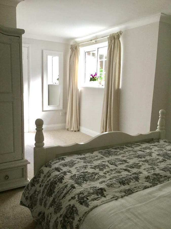 Beautiful 1Br Apartment In Historic St Aubin House エクステリア 写真