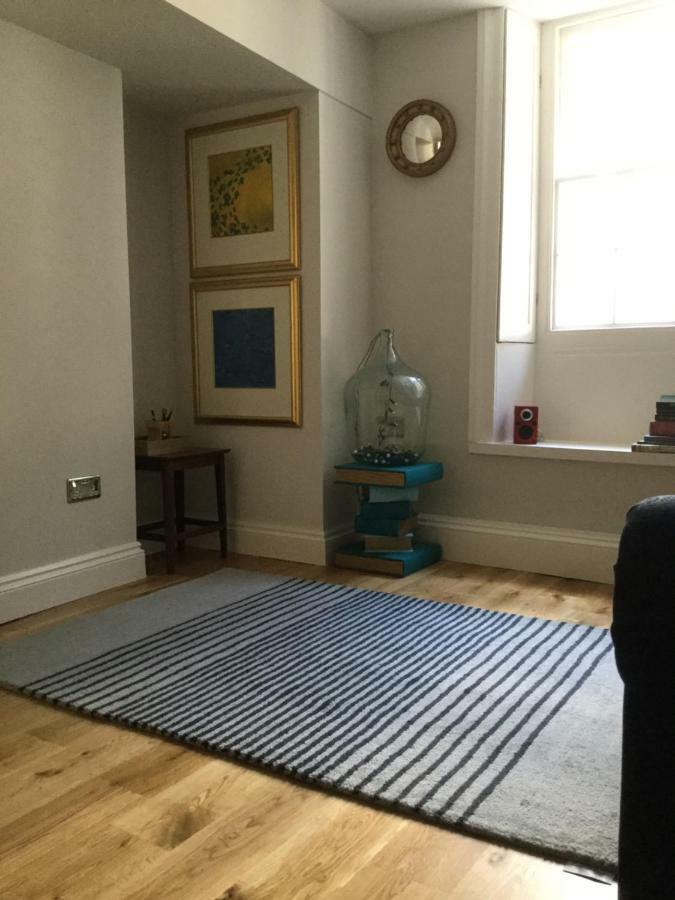 Beautiful 1Br Apartment In Historic St Aubin House エクステリア 写真