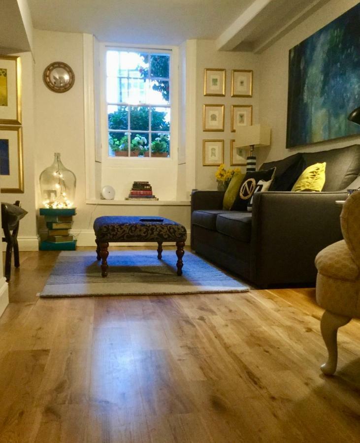 Beautiful 1Br Apartment In Historic St Aubin House エクステリア 写真